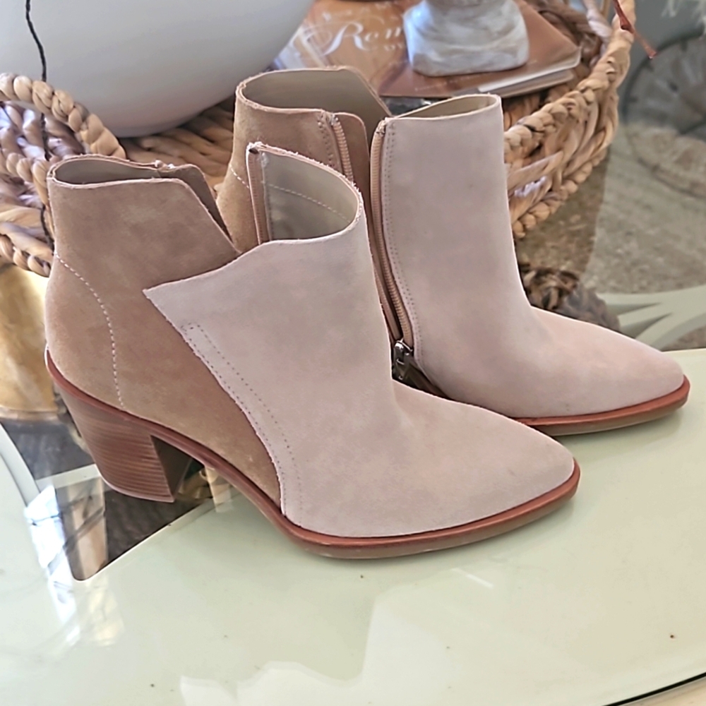 Ankle boots